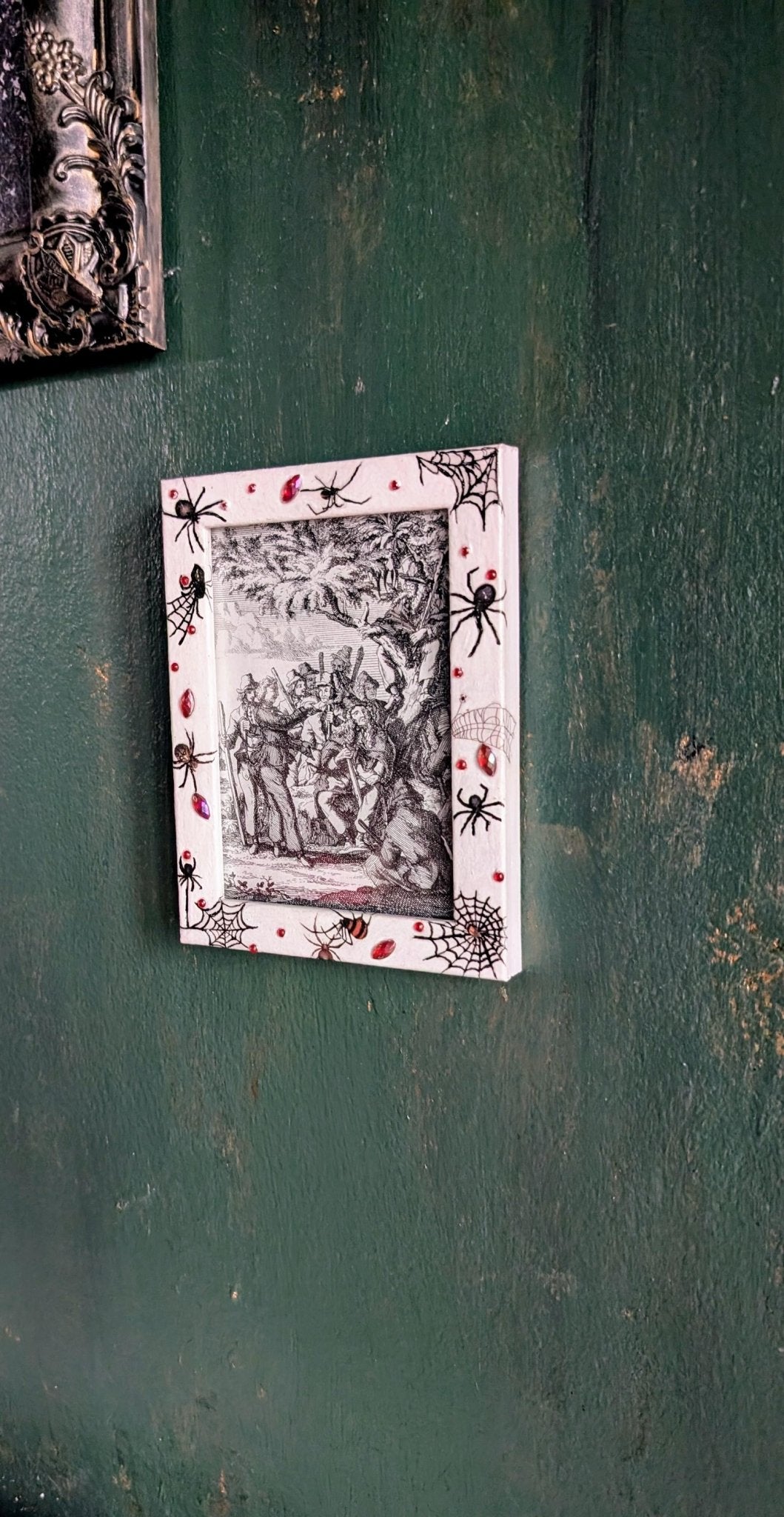 4 x 6" white wall hanging photo / picture frame adorned in red gems, spiders and webs. Gothic decor horror fan gift housewarming present - Oh My Gothness