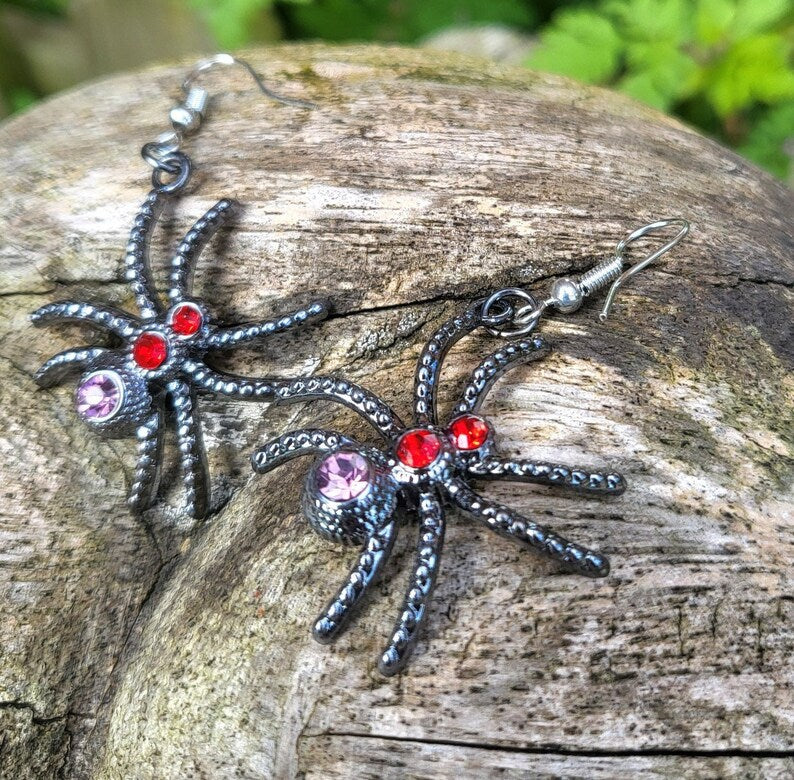 Silver Big Creepy Spider Earrings Red Pink Crystal Gems Goth Whitby Halloween Gothic Great Gift E7
