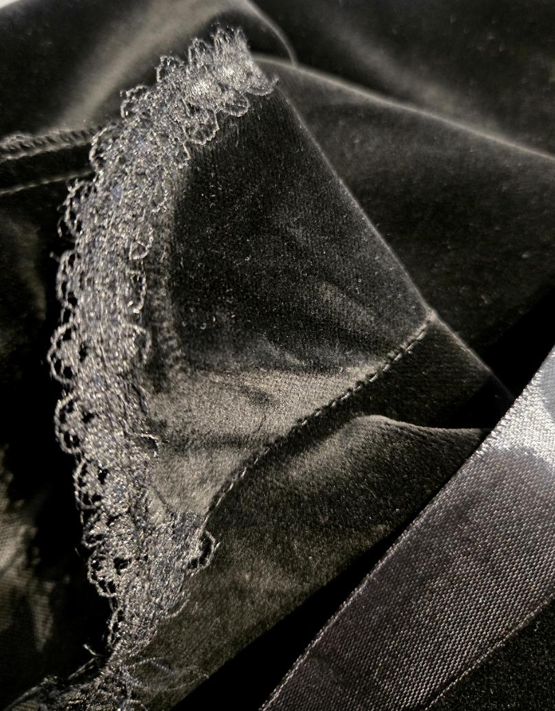 Black Velvet Cape With Lace Edging - Victorian Steampunk Gothic Costume Whitby