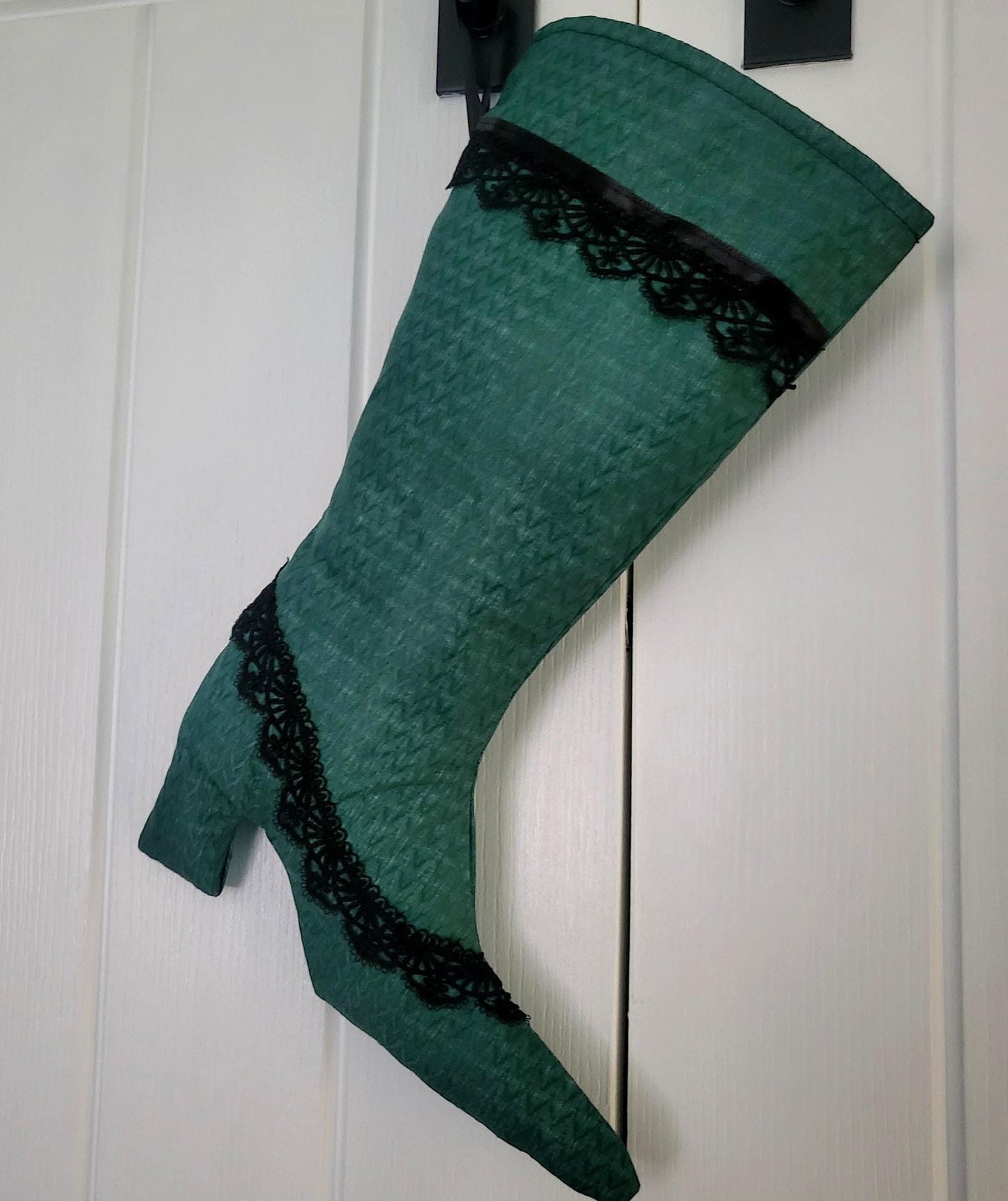Stiletto Heel Christmas Stocking, Green Jacquard with Black Lace - Oh My Gothness