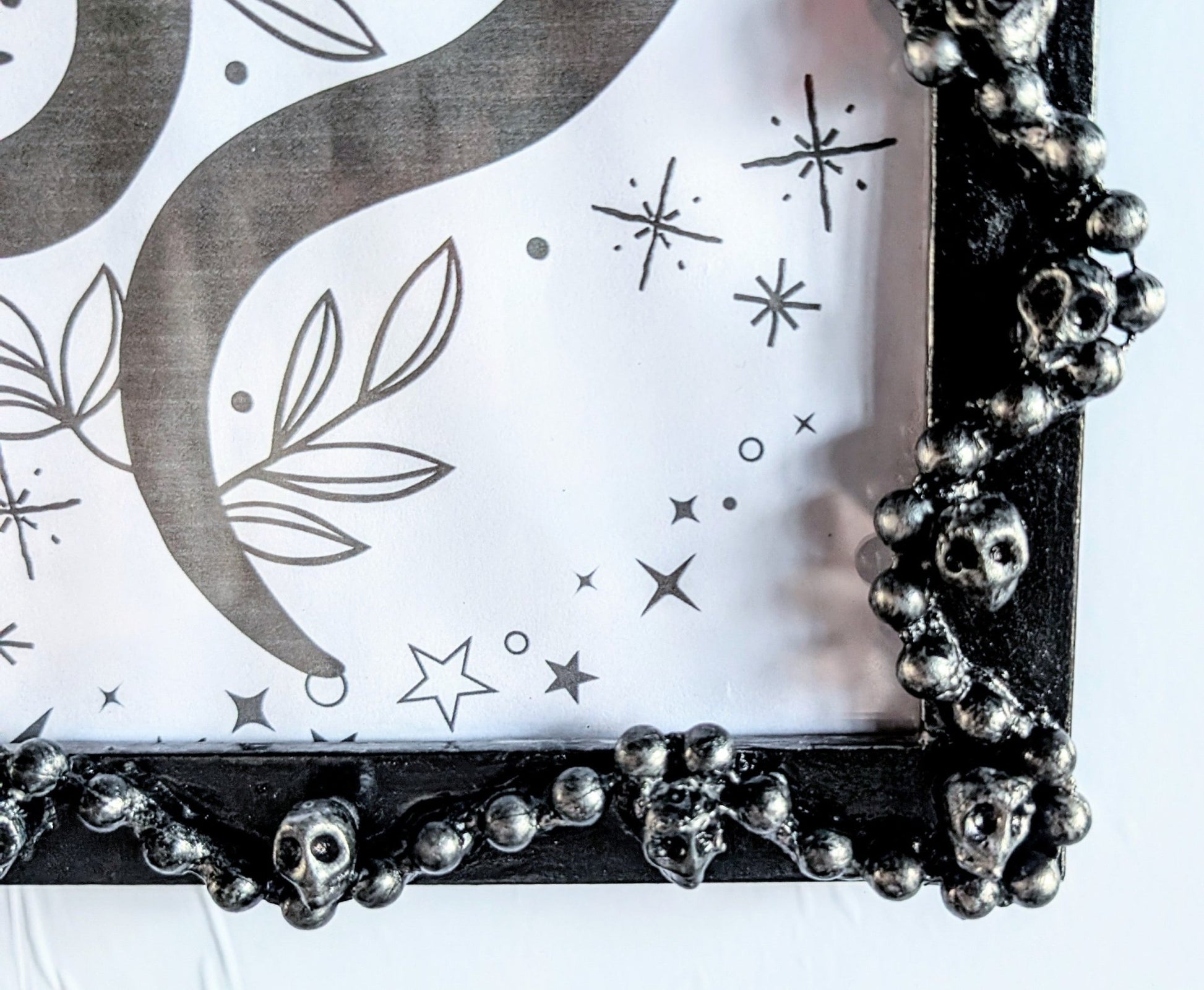 10 x 8" Picture Frame Skulls Blackened Silver Portrait Wall Hanging Gothic Home Decor - Oh My Gothness