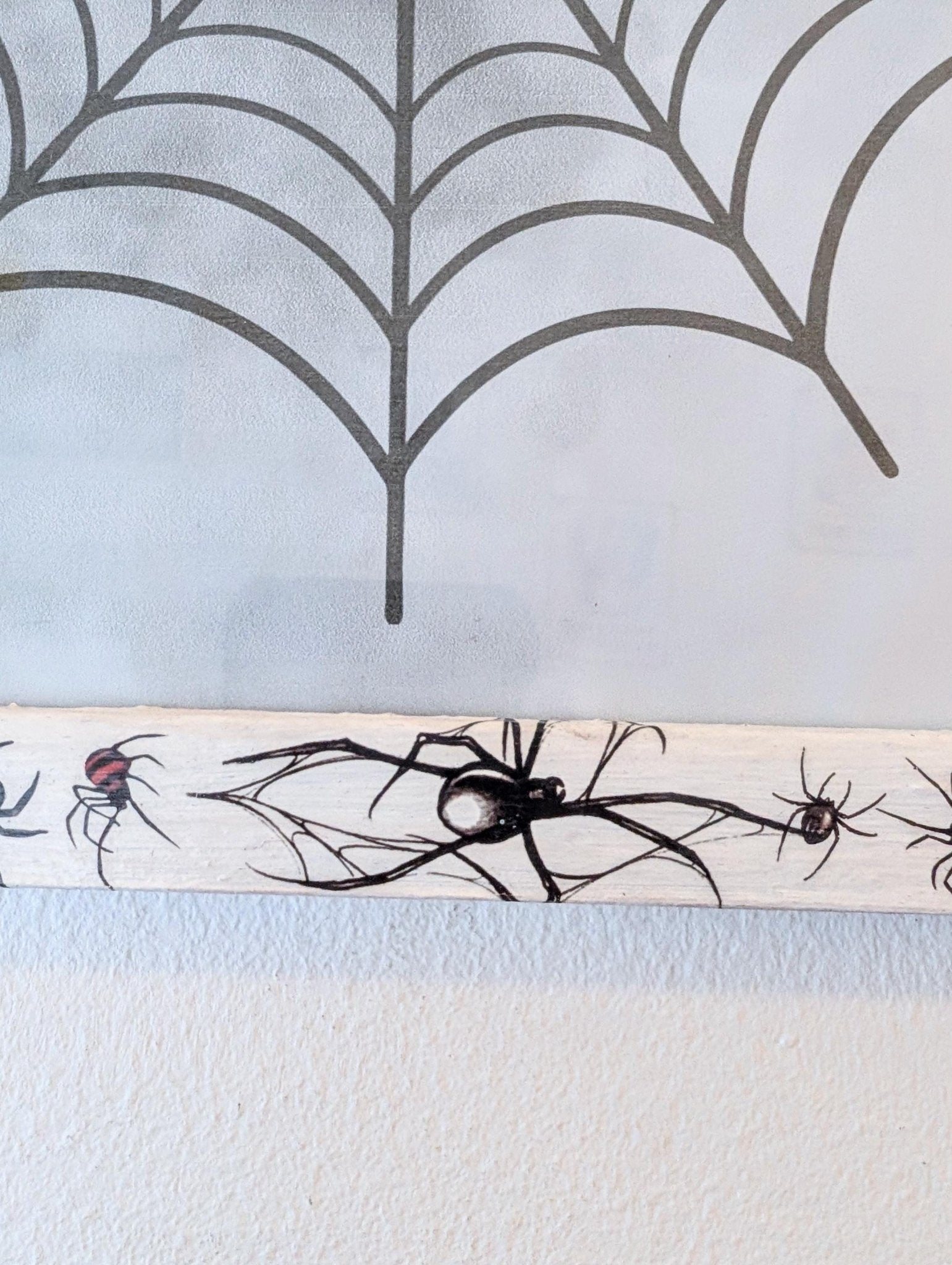10 x 8" wall hanging arachnids picture photo frame. Portrait landscape. White wooden spiders unique home decor house accent gothic gift - Oh My Gothness
