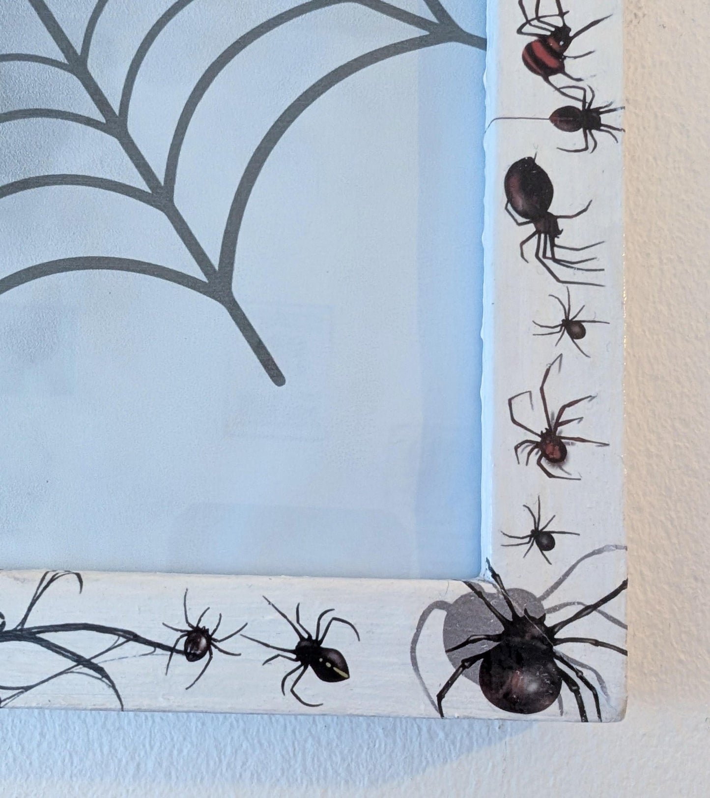 10 x 8" wall hanging arachnids picture photo frame. Portrait landscape. White wooden spiders unique home decor house accent gothic gift - Oh My Gothness