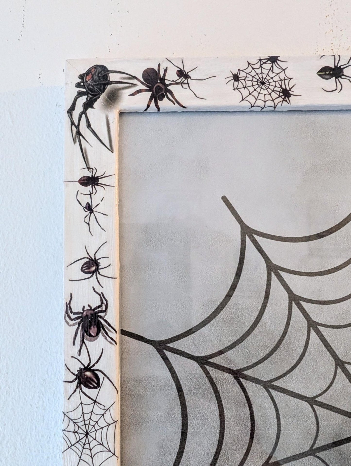 10 x 8" wall hanging arachnids picture photo frame. Portrait landscape. White wooden spiders unique home decor house accent gothic gift - Oh My Gothness