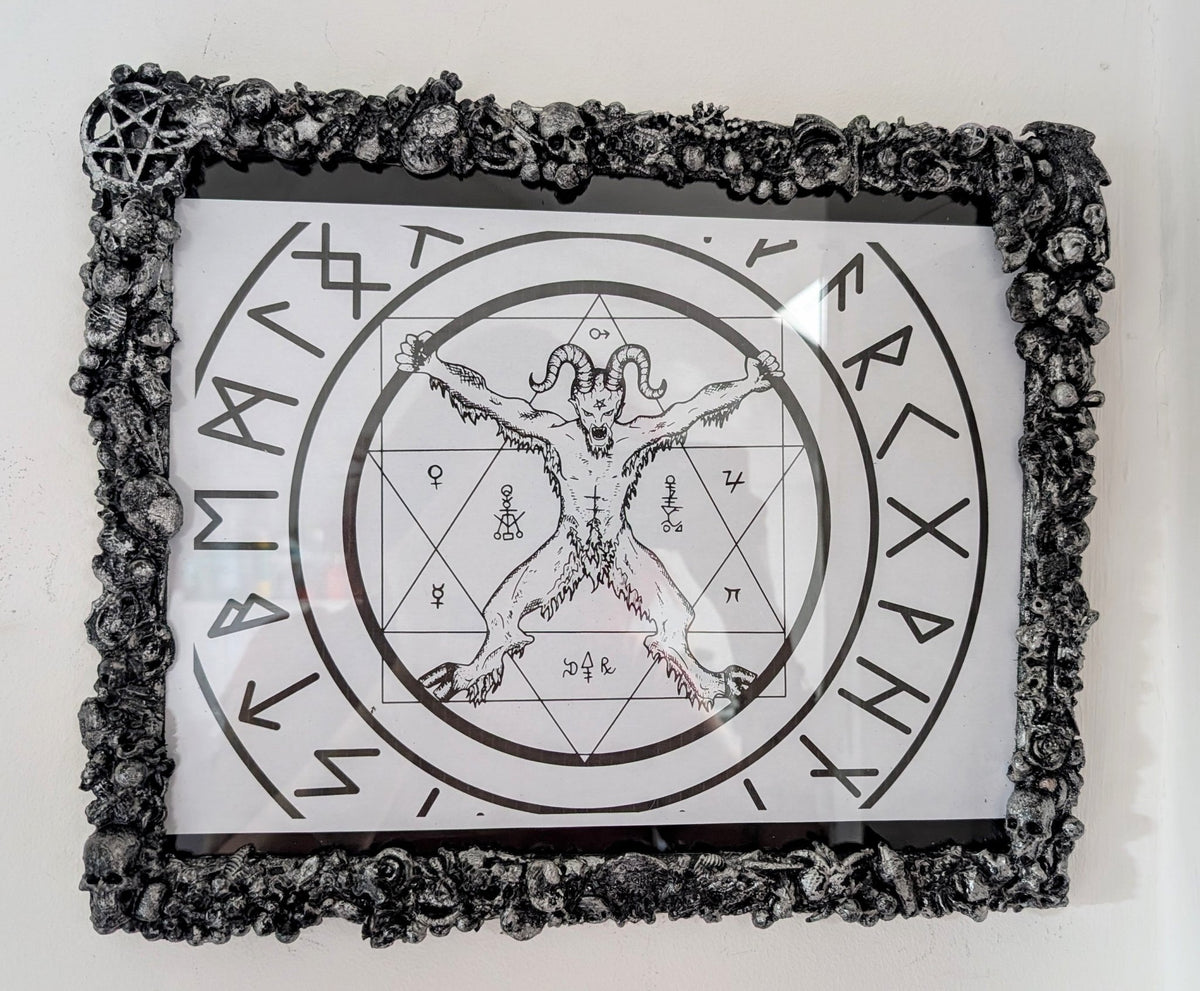 12" x 10" Chunky Blackened Silver Gothic Inspired Horror Picture Frame Landscape Home Decor Gift - Oh My Gothness