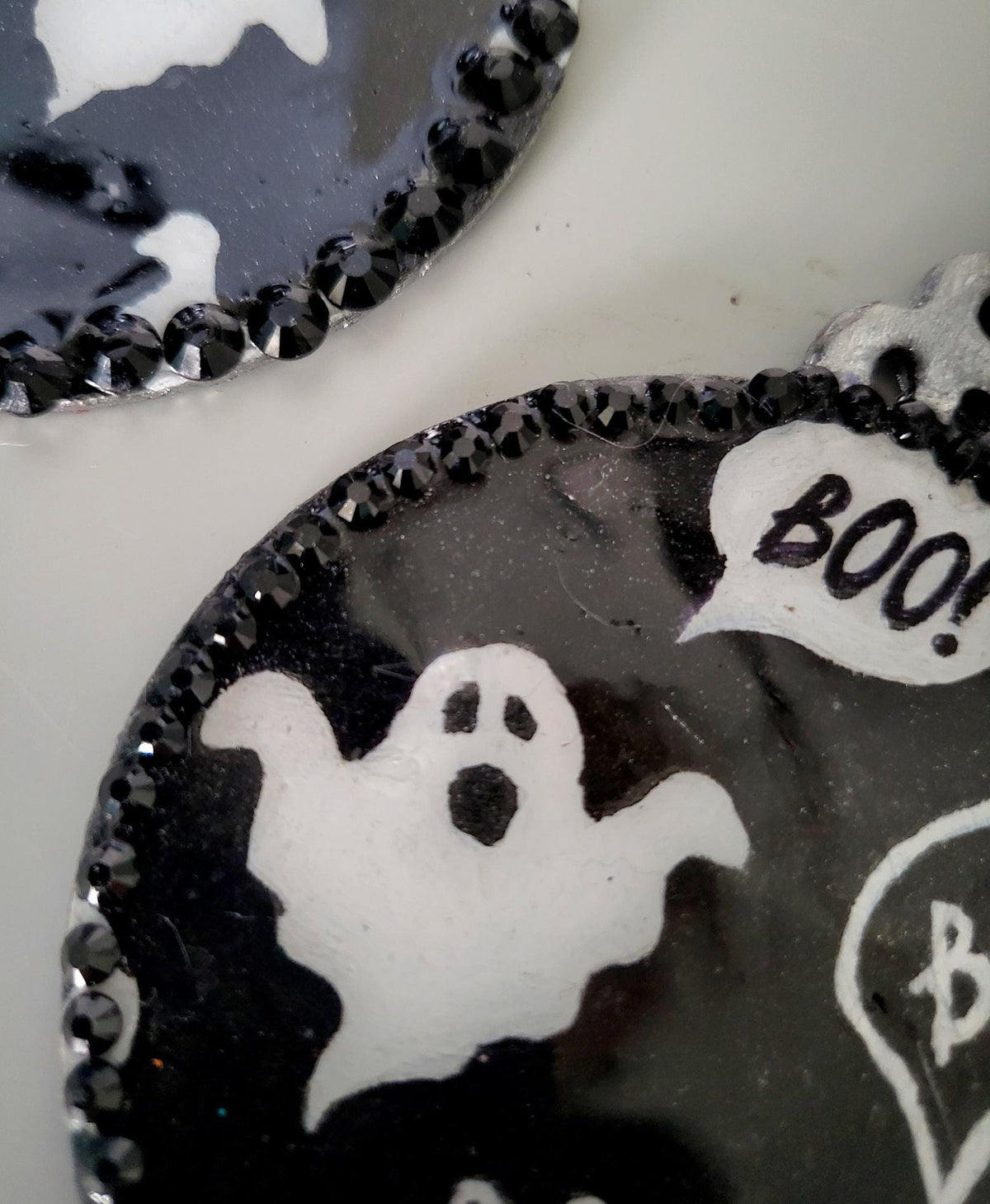2 x Handmade Black & White Round Christmas Tree Hanging Decorations. OOAK Individually Made Ghosts Boo Halloween Xmas Keepsake Gift DEC4 - Oh My Gothness