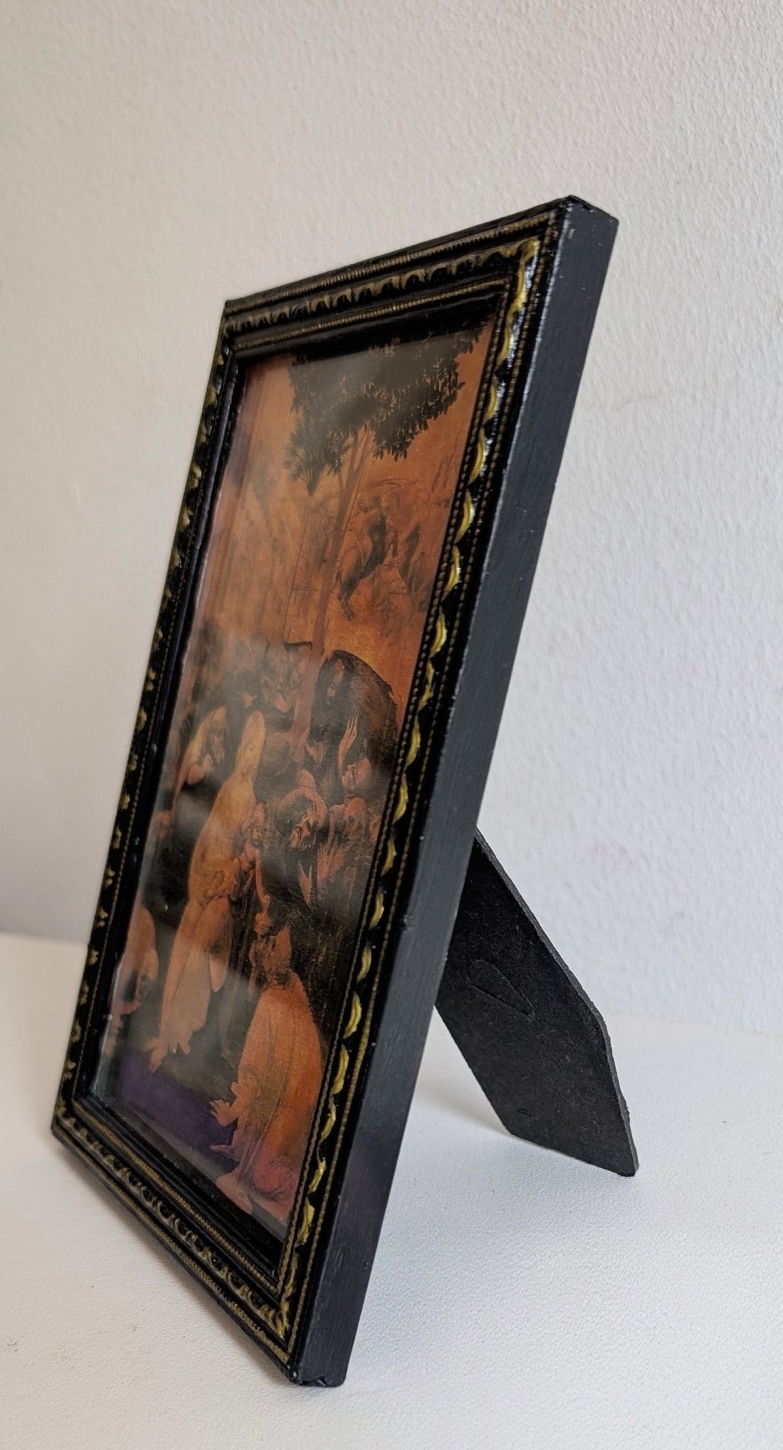 4 x 6" Portrait Freestanding Picture Frame. Simple Black and Gold Gothic Home Decor - Oh My Gothness