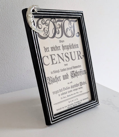 6 x 4" Picture frame. Crescent Moon Embellished in Black and Silver. Keepsake Gothic Home Decor - Oh My Gothness