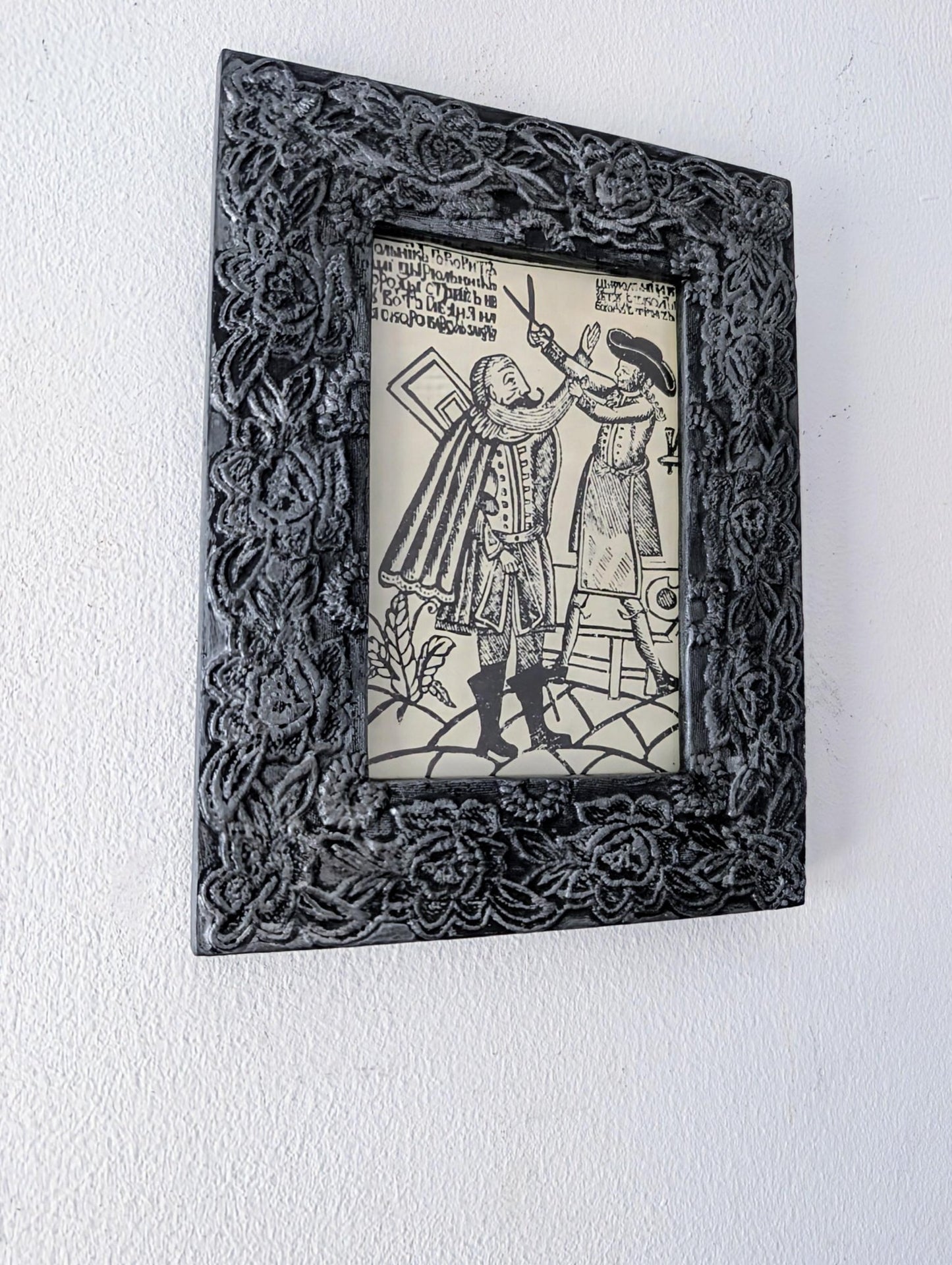 6 x 4" wall hanging portrait photo frame. Decorative gothic dark grey with silvery tones house warming house decor chunky wood couple gift - Oh My Gothness