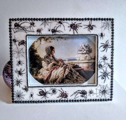 7 x 5" free standing photo frame. Painted white with black gems spiders. Creepy spiders arachnid fan unusual home gift couples housewarming - Oh My Gothness