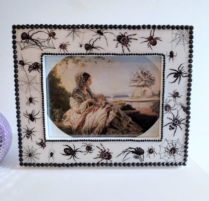 7 x 5" free standing photo frame. Painted white with black gems spiders. Creepy spiders arachnid fan unusual home gift couples housewarming - Oh My Gothness