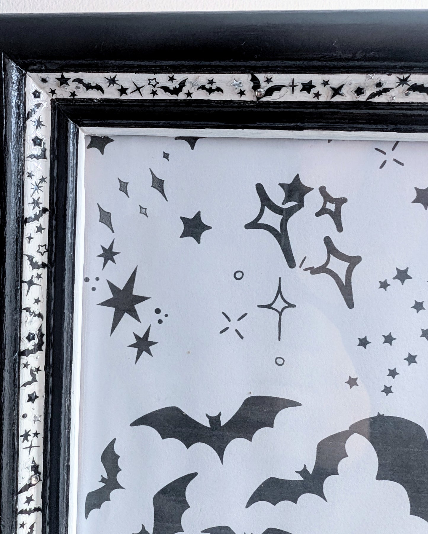 10 x 8" Black and White Bats and Stars Wooden Portrait Free Standing Picture Frame