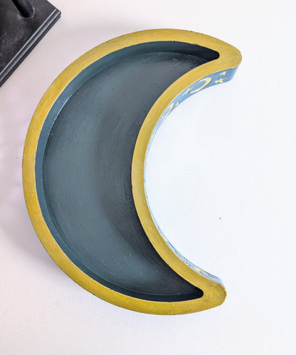 Hand Cast Crescent Moon in Green Teal with Gold detailing Ring Dish Trinket Jewellery Holder