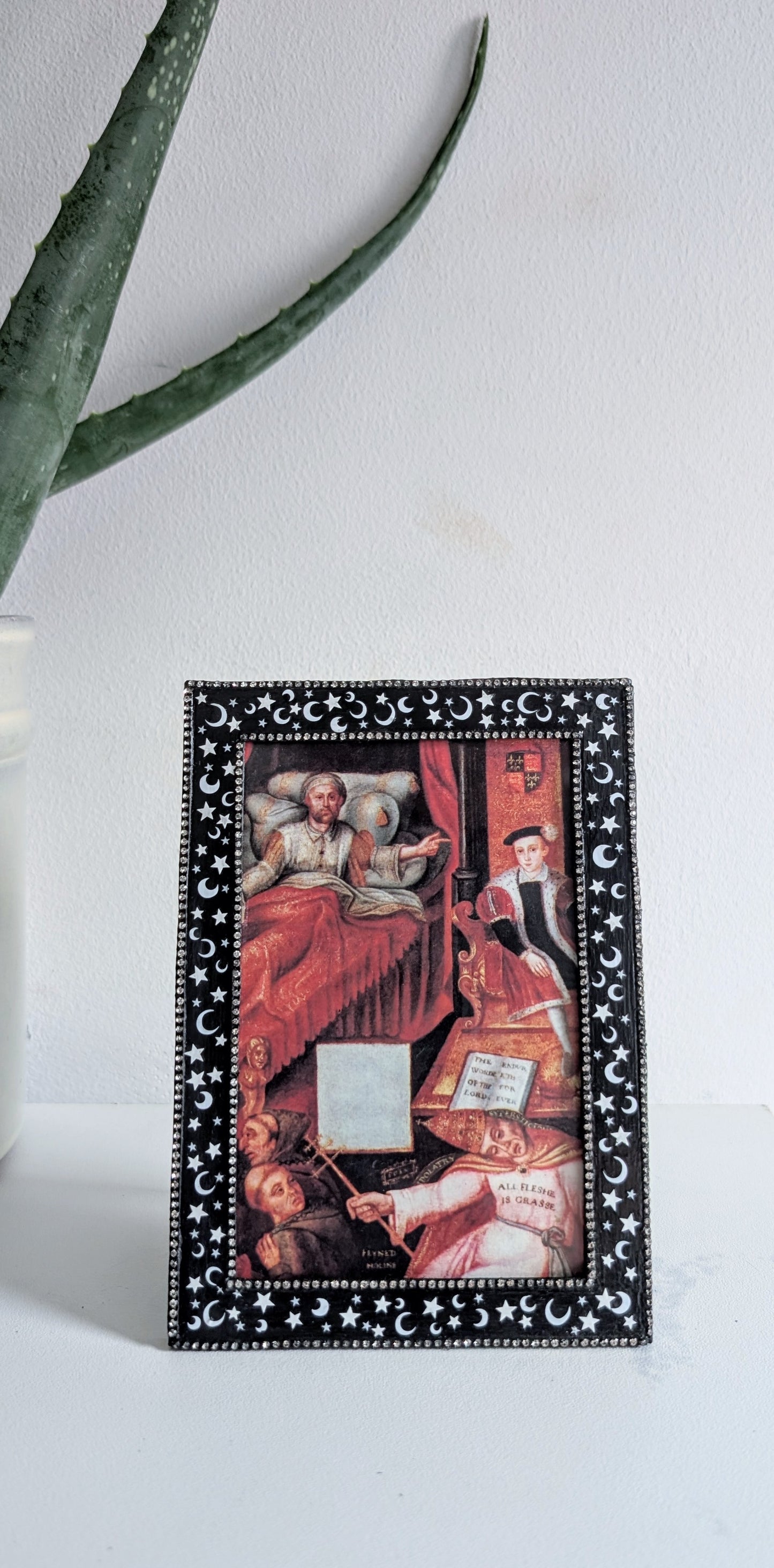 6 x 4" Portrait Picture Frame Free Standing Black and White Celestial Home Decor DIamante Detailing