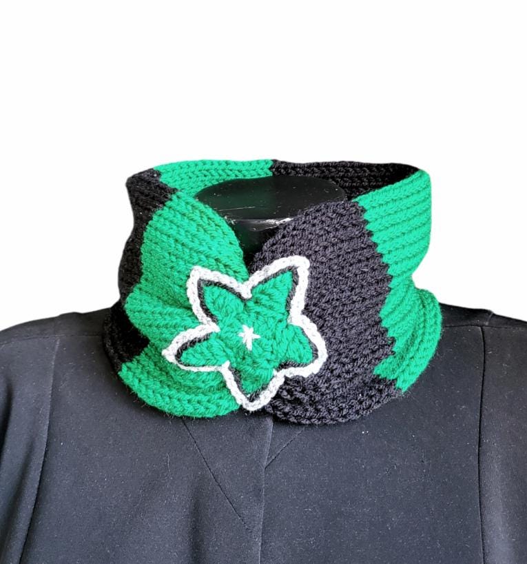 Black Green Stripes Knitted Snood Neck Warmer With Crochet Star Punk Emo Goth Winter Gift Cosy Cowl Free Size Steampunk SC5 - Oh My Gothness