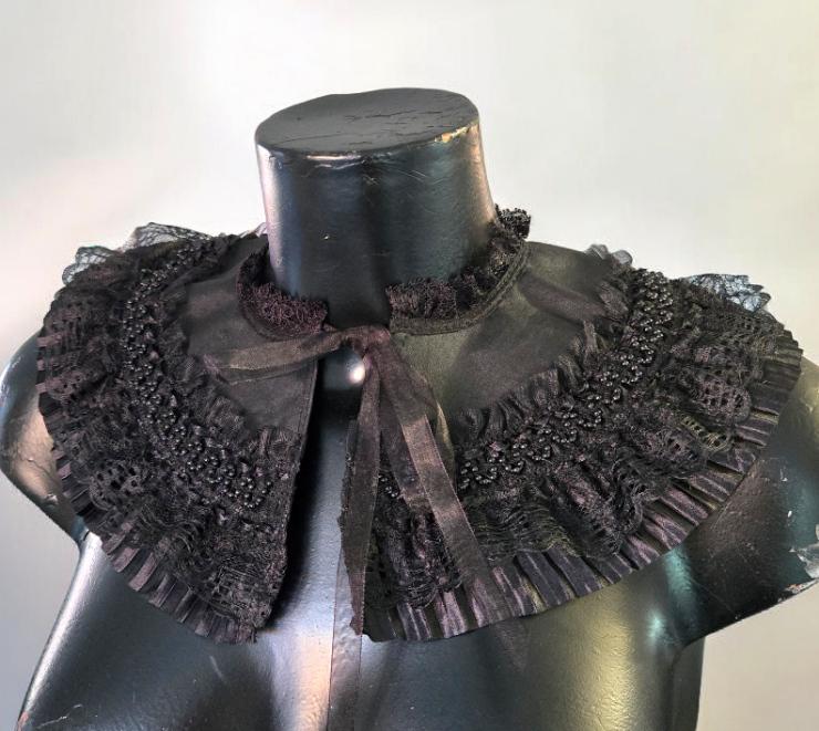 Black Lace Collar Capelet Steampunk Wedding Whitby Regency Circular Gothic Theatre Costume Fancy Dress CP56 - Oh My Gothness