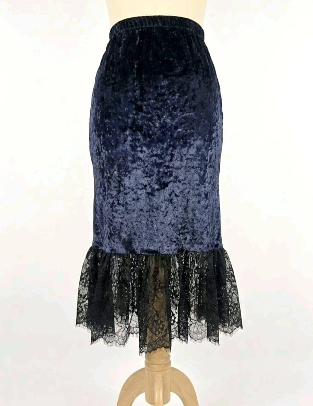 Black Velvet & Lace Long Swing Skirt - Gothic Witch Theatre Size10 - 14 (UK) - Oh My Gothness