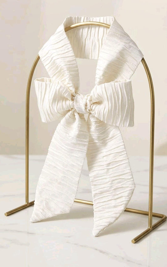 Cream Crinkle Satin Cravat Bow Tie - Steampunk, Victorian, Wedding, Gothic, Races - Oh My Gothness
