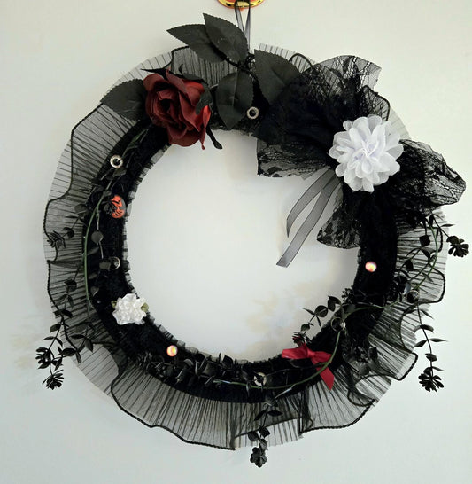 Gothic Christmas Wreath: Black Lace, Burgundy Roses & Skull Decor - Oh My Gothness