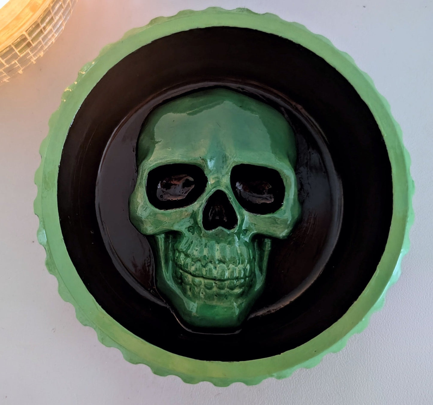 Hand Cast Bright Green and Black Chunky Skull Trinket Jewellery Dish Holder. Gothic House Gift - Oh My Gothness
