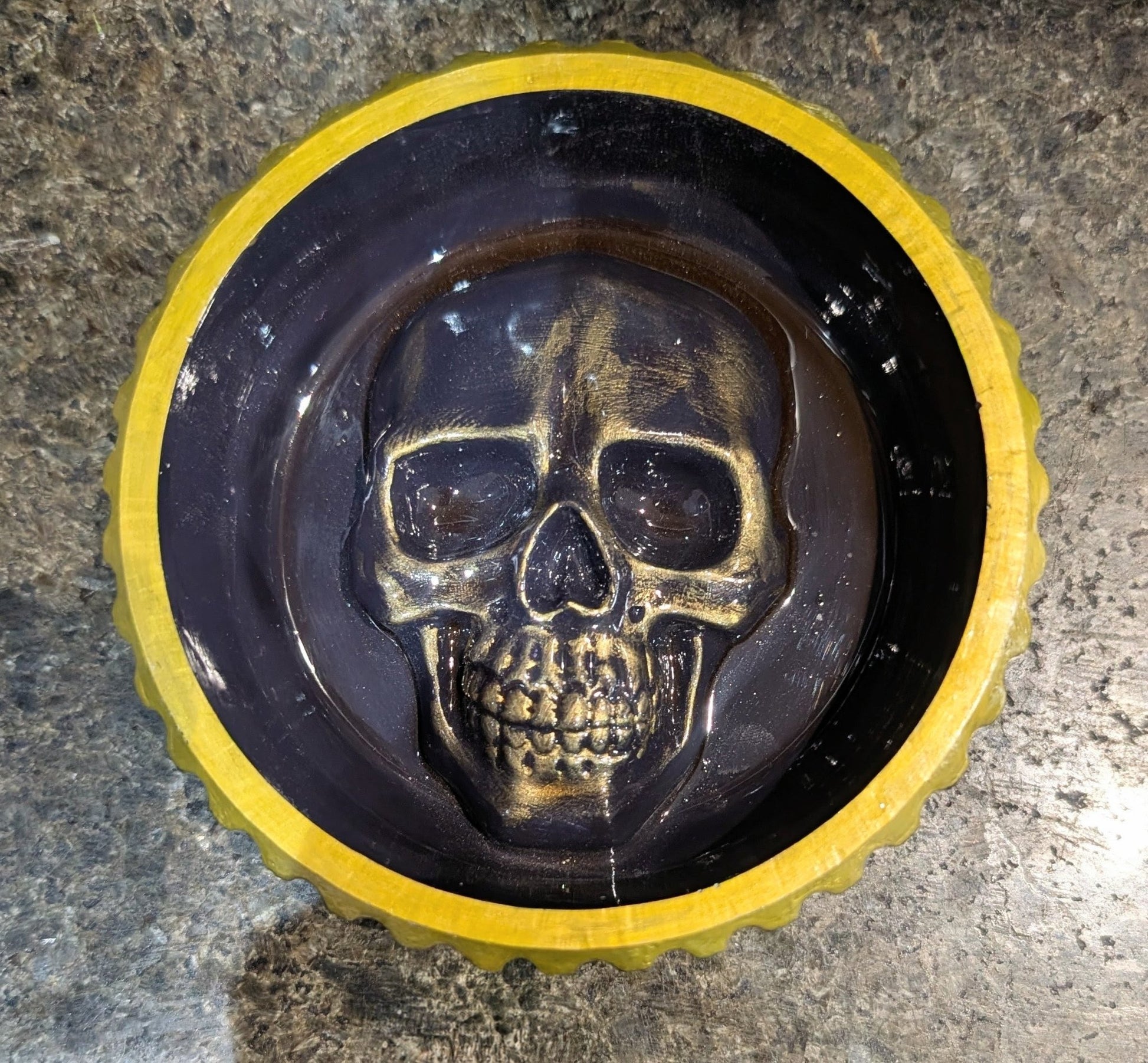 Hand cast + painted gold + purple chunky skull round jewellery trinket ring dish gothic horror gift. Dressing table home decor accent - Oh My Gothness