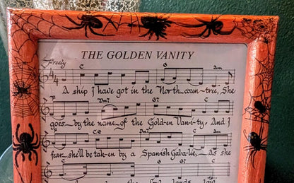 6 x 4" Wood Halloween Inspired Portrait Photo Picture Frame. Pumpkin Orange, with Spiders and Cobwebs. Freestanding. Cute Gothic Gift