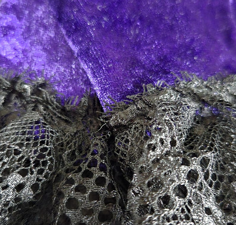Purple Velvet & Deep Black Lace Wrist Cuffs Free Size Goth Whitby Victorian Style Larp Fancy Dress Gothic VA1
