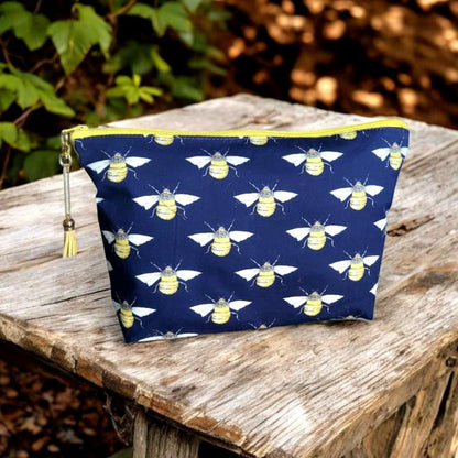 Handmade Bumble Bee Cosmetics Bag, Showerproof Travel Toiletry Bag