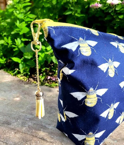 Handmade Bumble Bee Cosmetics Bag, Showerproof Travel Toiletry Bag