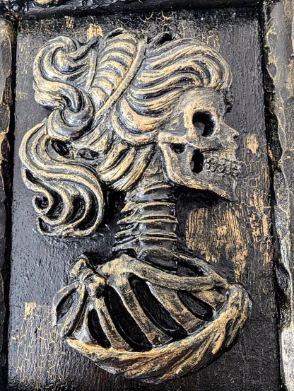 Small decorative wall hanging plaque hand made unique 3d art gothic baroque black + gold lady female skeleton skull home decor accent gift
