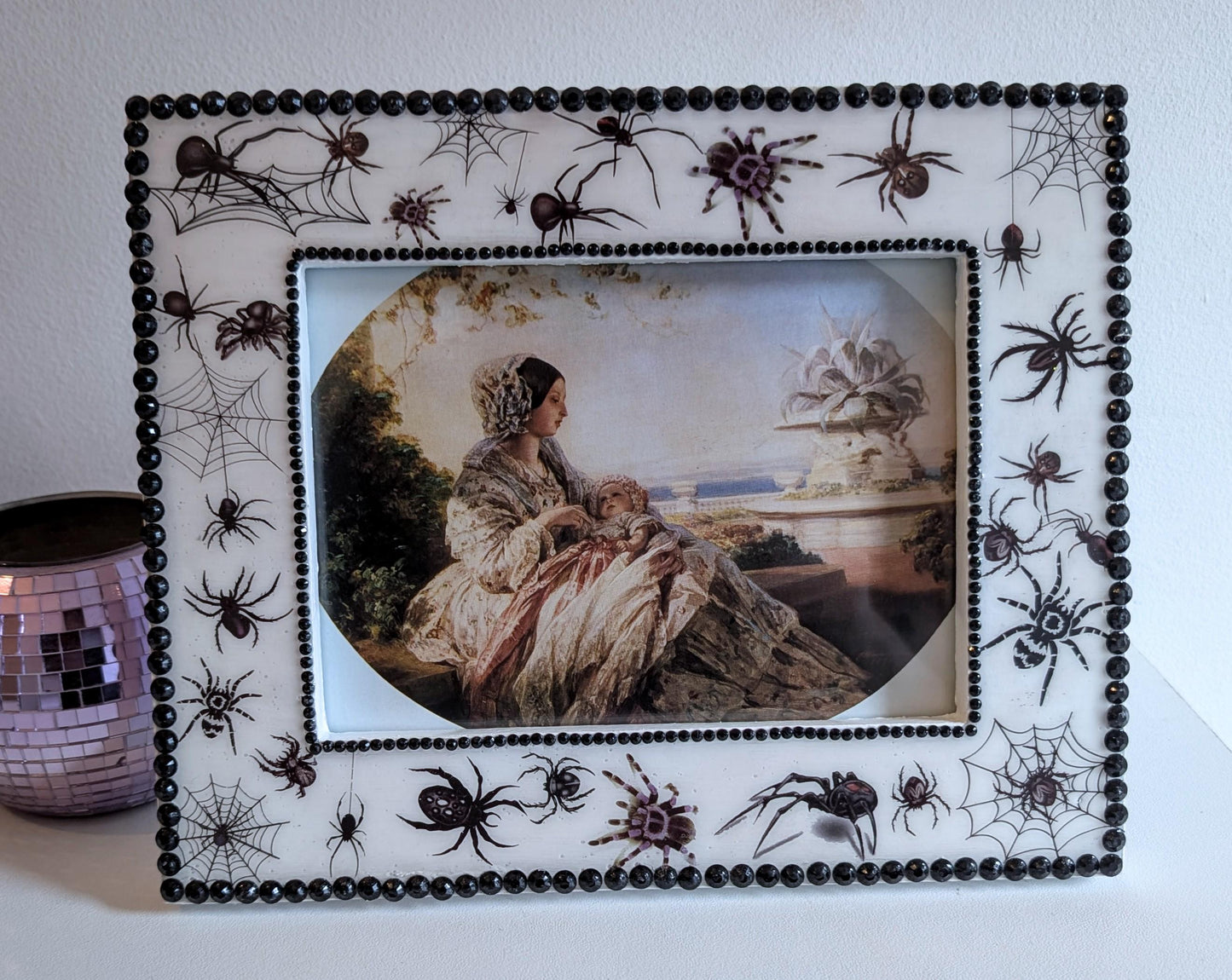 7 x 5" free standing photo frame. Painted white with black gems spiders. Creepy spiders arachnid fan unusual home gift couples housewarming