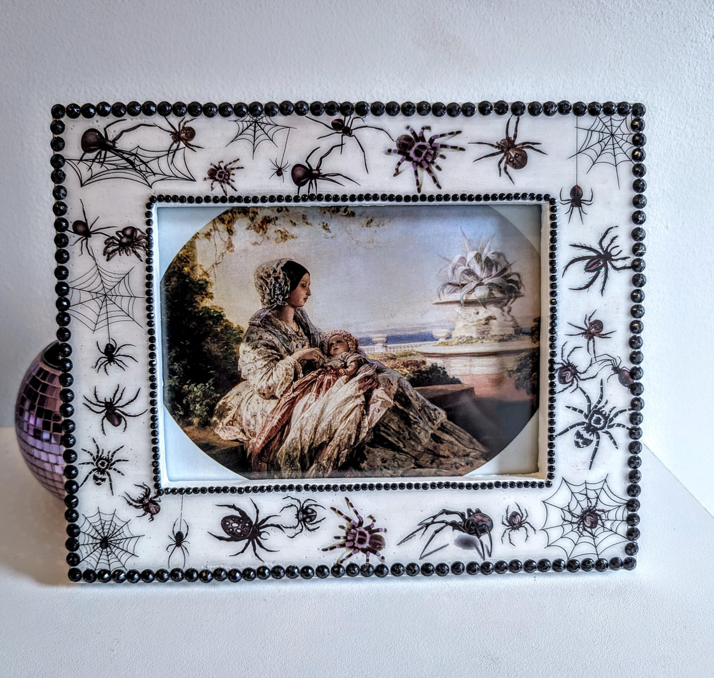 7 x 5" free standing photo frame. Painted white with black gems spiders. Creepy spiders arachnid fan unusual home gift couples housewarming