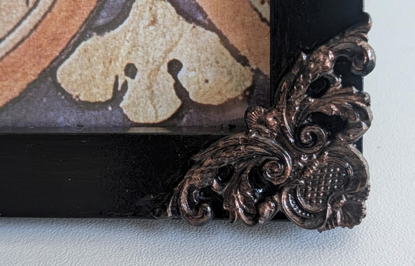 7.5 x 6.5" landscape wall hanging or freestanding picture photo frame. Black + antique gold baroque rococo inspired elegant home decor gift