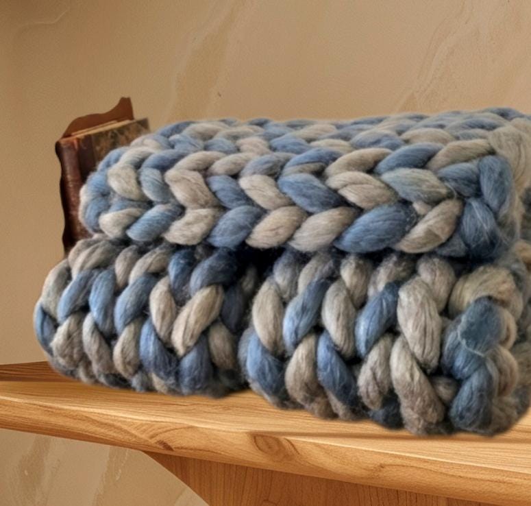 Super Chunky Scarf Mammoth Wool Grey & Blue Cosy Cowl Free Size NK10