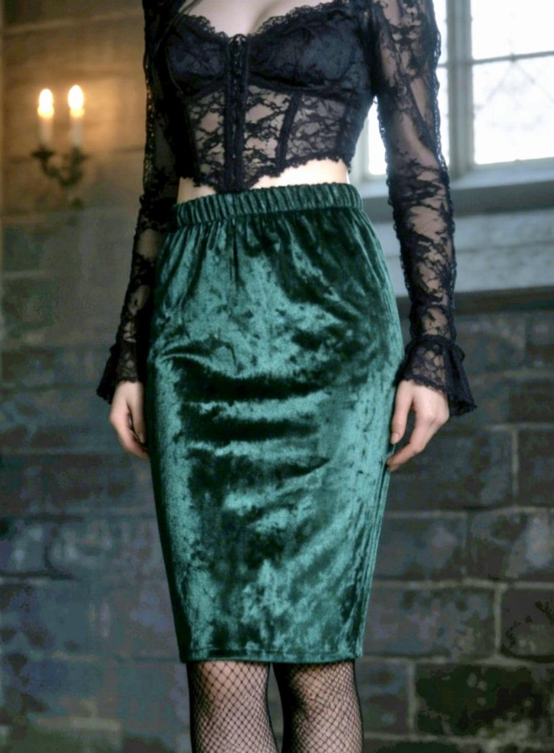 Dark Green Crushed Velvet Pencil Skirt - Gothic Witch Costume Size 8 - 12 (UK)