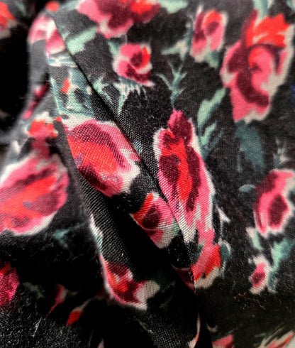 Black Red Roses Cotton Chiffon Cravat Bow Tie - Holiday, Steampunk, Gothic,