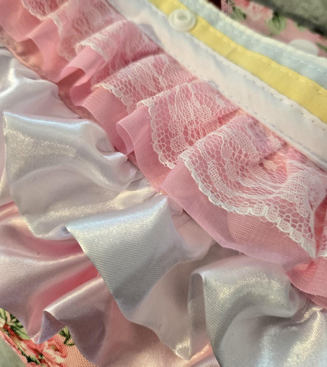 Handmade Lolita Kawaii Hand Bag Pink White Flowers Bows Lace Frills Cosplay Tea Party
