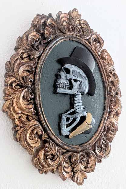 Pair of wall hanging Bride and Groom skeleton wall Plaques. Gothic Home Decor Wedding gift. - Oh My Gothness