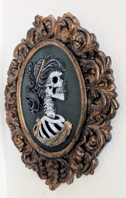 Pair of wall hanging Bride and Groom skeleton wall Plaques. Gothic Home Decor Wedding gift. - Oh My Gothness