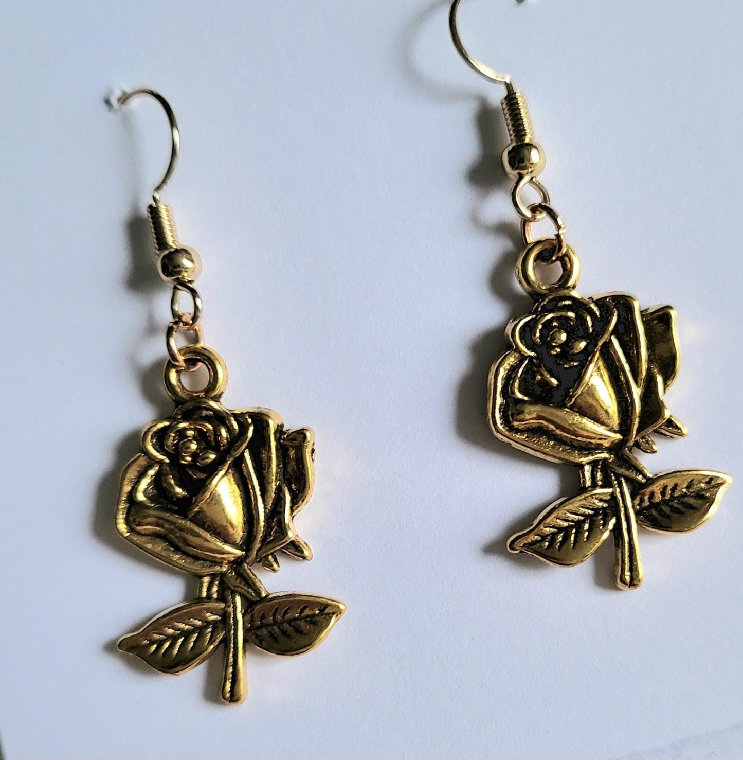 Pretty Gold Roses Drop Earrings Party Holiday Gothic Whitby Festival Great Gift ER2 - Oh My Gothness