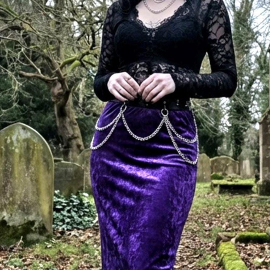 Purple Crushed Velvet Pencil Skirt - Gothic Witch Costume Size 6 - 10 (UK) - Oh My Gothness