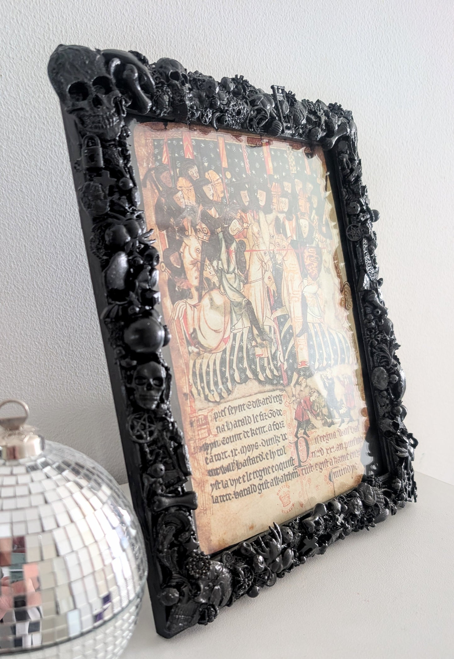 10" x 8" Black Portrait Freestanding Hand Embellished Gothic Charms Picture Frame Home Decor Gift