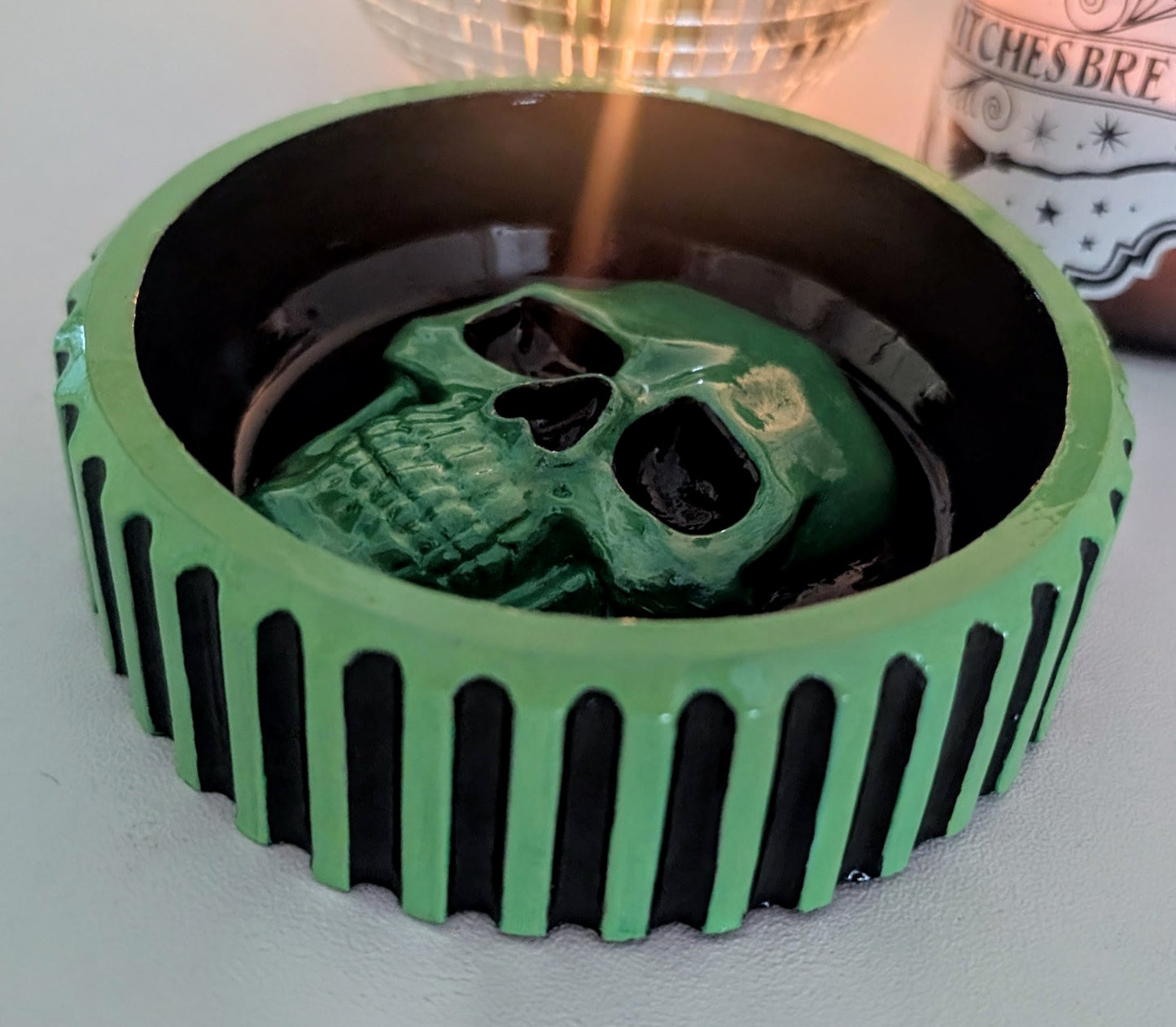 Hand Cast  Bright Green and Black Chunky Skull Trinket Jewellery Dish Holder. Gothic House Gift
