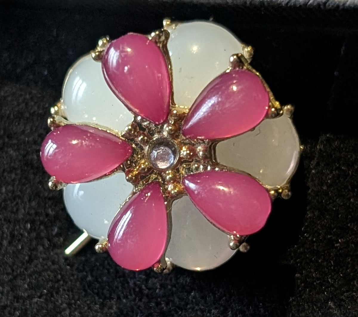 Pink and white Diamante Flower Lapel Pin Set in Gold Tone Metal - Vintage Style Accessory