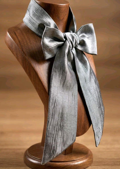 Silver Grey Crinkle Silky Cravat Bow Tie - Steampunk, Victorian, Wedding, Gothic, Races - Oh My Gothness