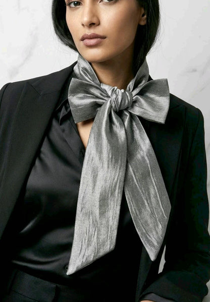 Silver Grey Crinkle Silky Cravat Bow Tie - Steampunk, Victorian, Wedding, Gothic, Races - Oh My Gothness