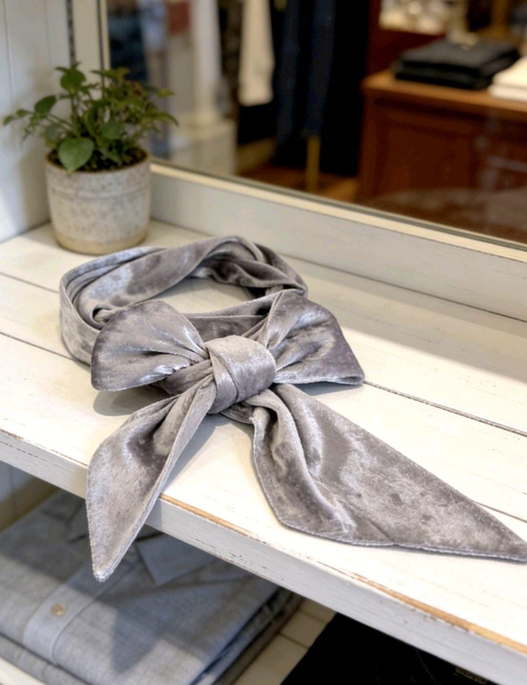 Silver Grey Crushed Velvet Pussy Bow Cravat Tie - Steampunk Victorian Costume Wedding - Oh My Gothness
