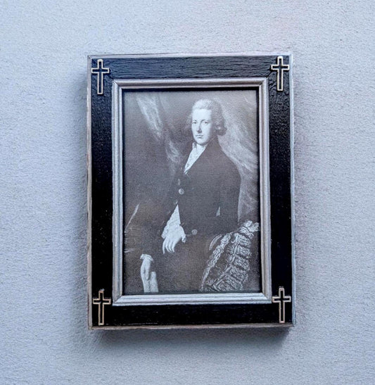 Small 3.5" x 5" wall hanging gothic photo frame. Hand painted black and silver with hollow corner crosses. Gothic inspired home decor gift - Oh My Gothness