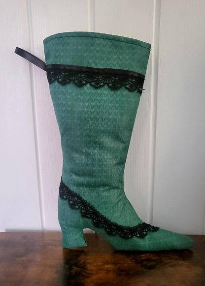Stiletto Heel Christmas Stocking, Green Jacquard with Black Lace - Oh My Gothness