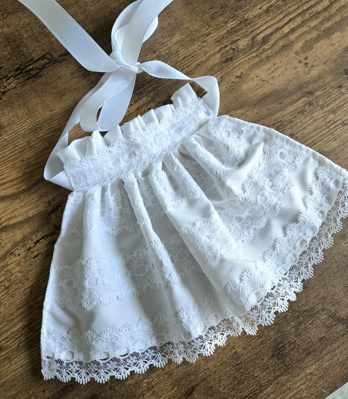 White Lace Jabot Collar: Victorian Steampunk Neck Frill - Oh My Gothness